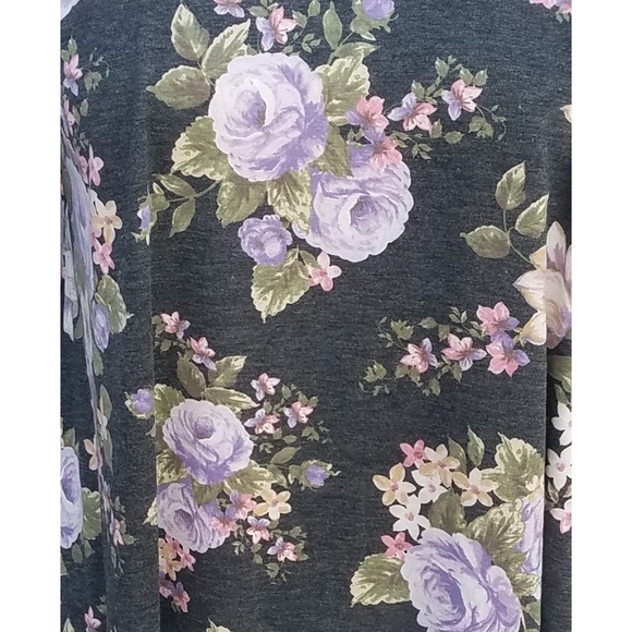 2x gorgeous faded gray floral long sleeved top - Picture 4 of 7